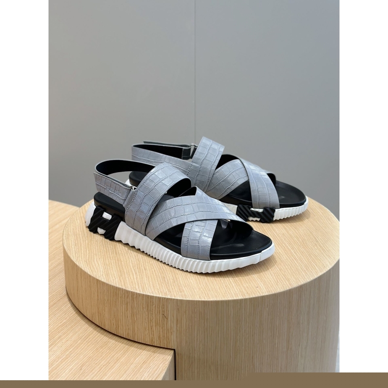 H**mes sandals
